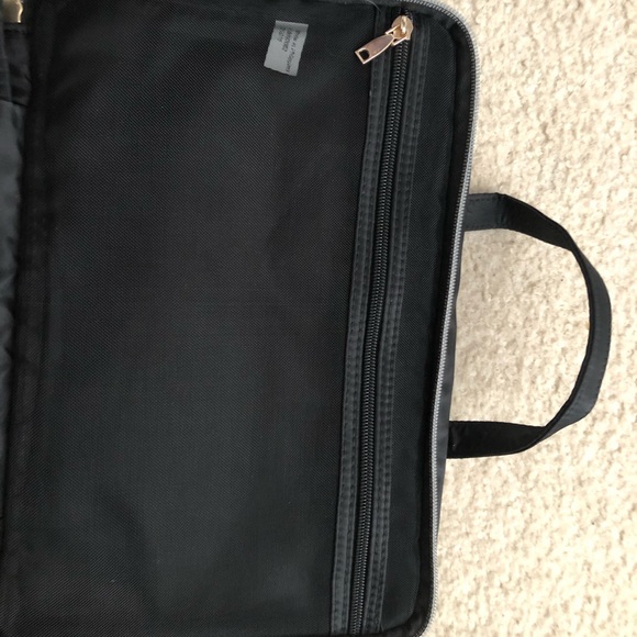 Sonia Kashuk black double zip weekender makeup bag - Picture 5 of 8